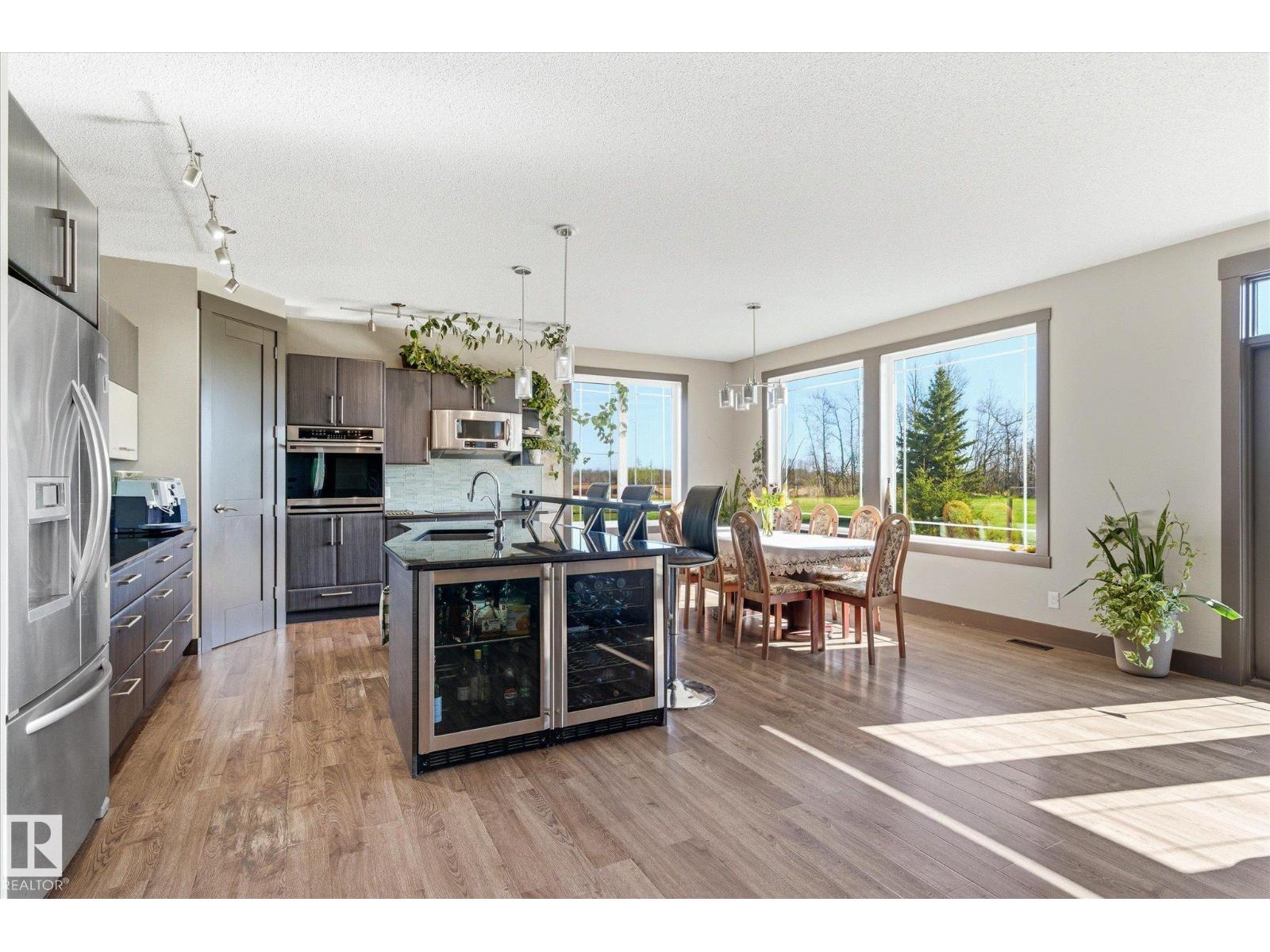 56217 RGE ROAD 242 - 4
