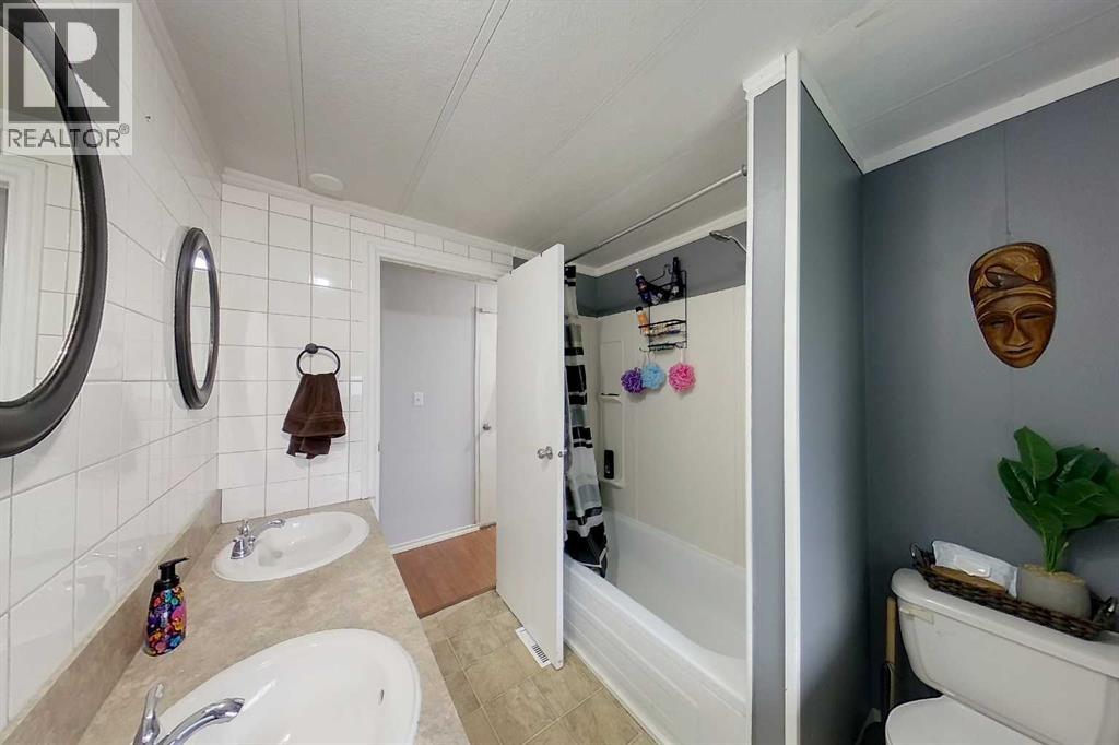 111, 404 6 Avenue NW - 19