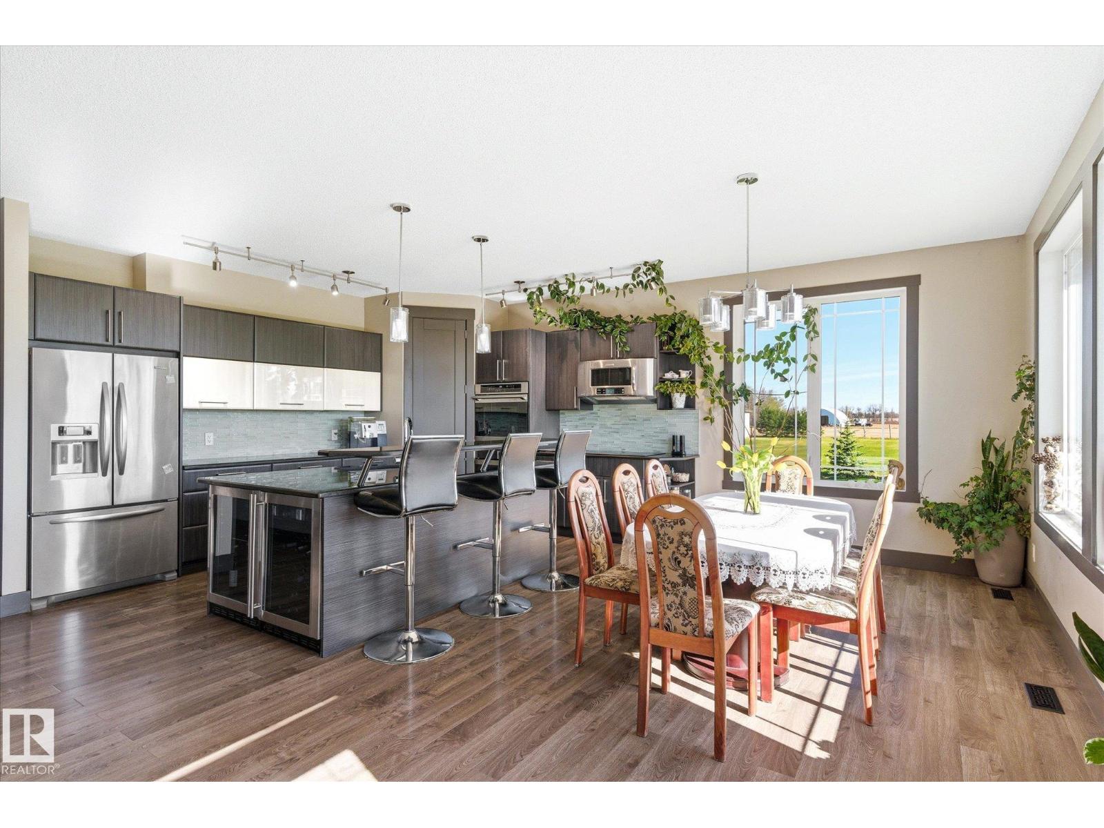 56217 RGE ROAD 242 - 5