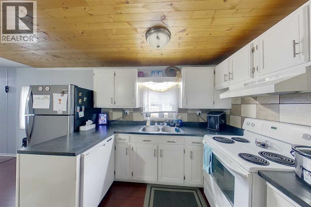 111, 404 6 Avenue NW - 6