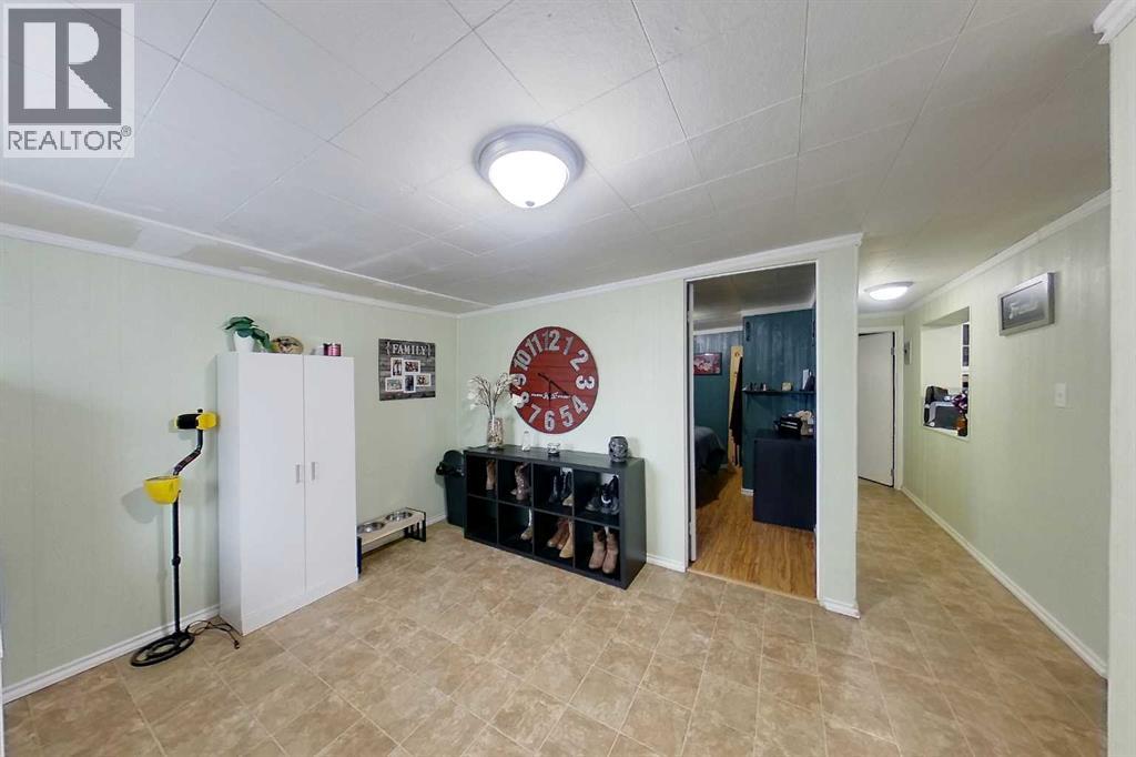 111, 404 6 Avenue NW - 24