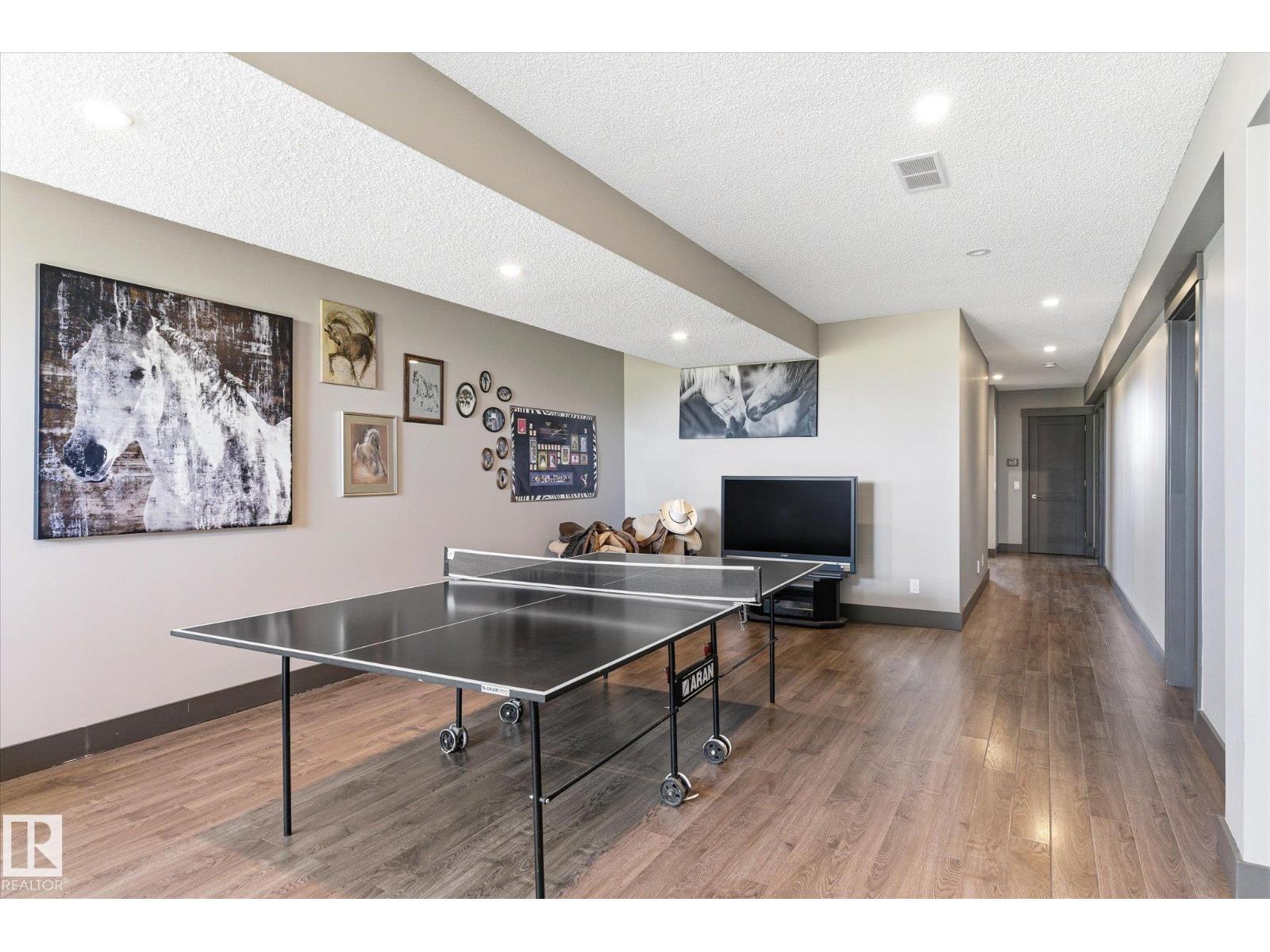 56217 RGE ROAD 242 - 30
