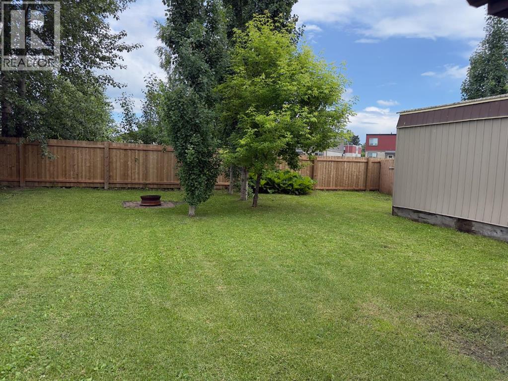 111, 404 6 Avenue NW - 28