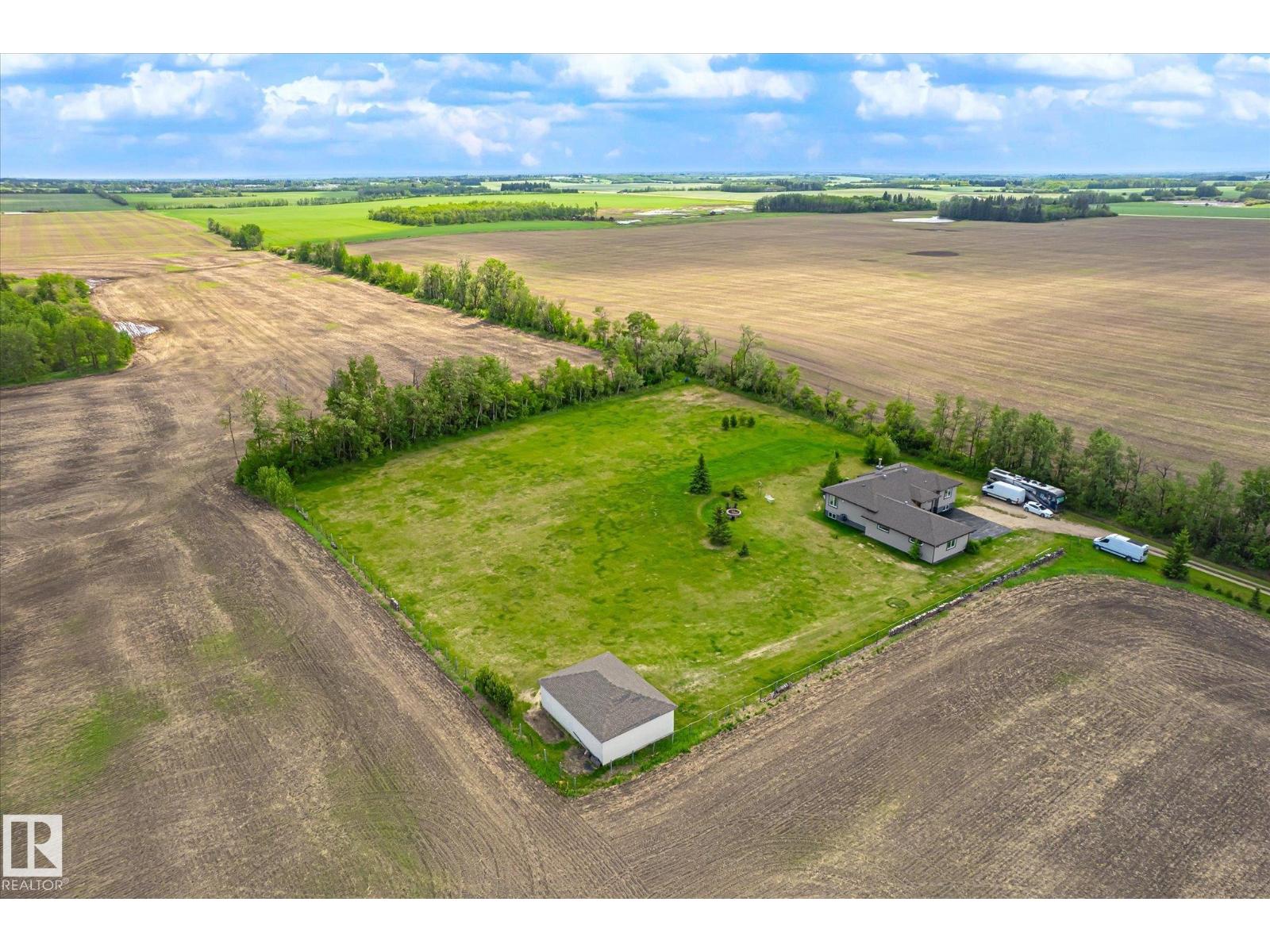 56217 RGE ROAD 242 - 53