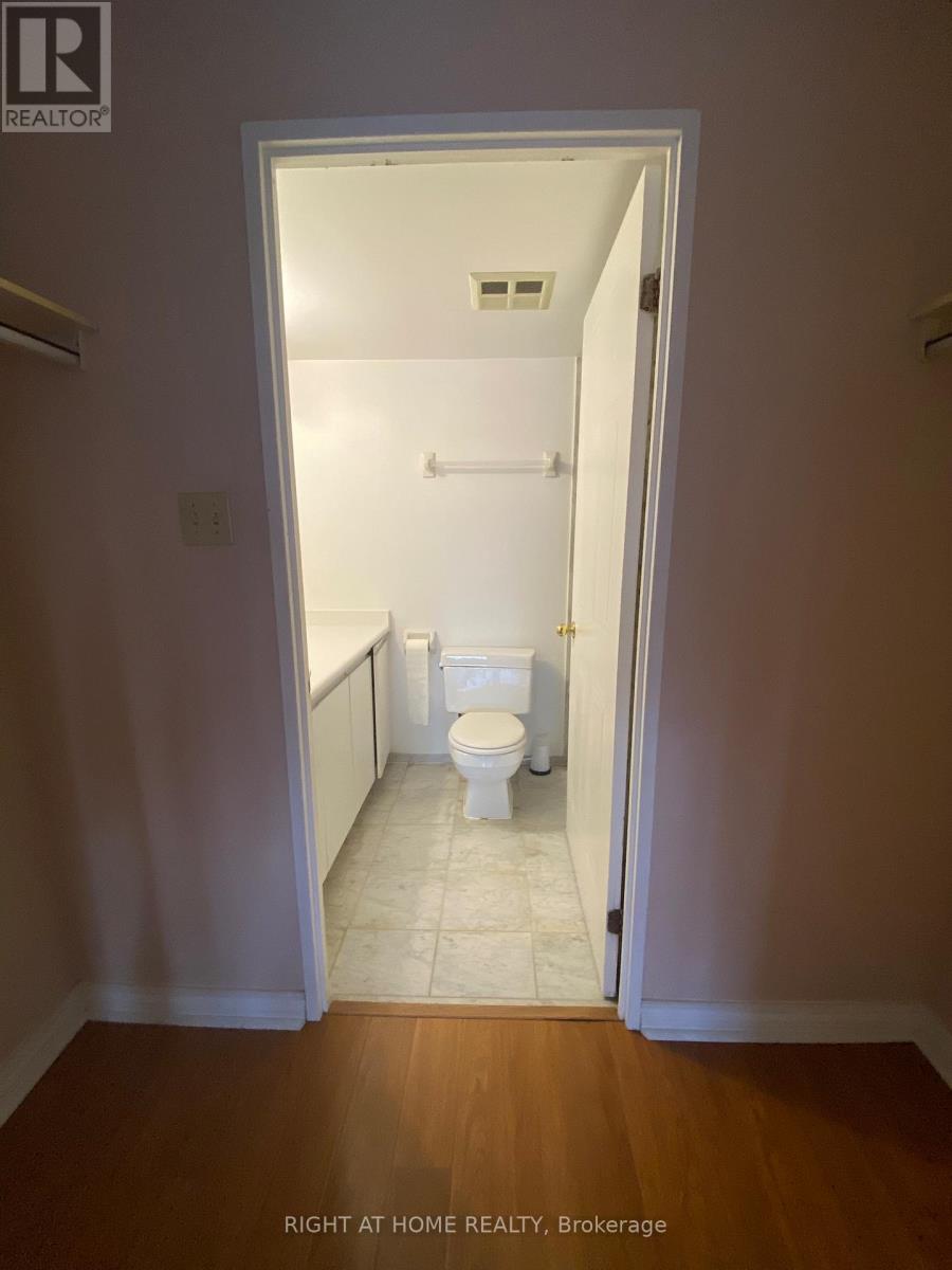 #1807 350 WEBB DRIVE - 32