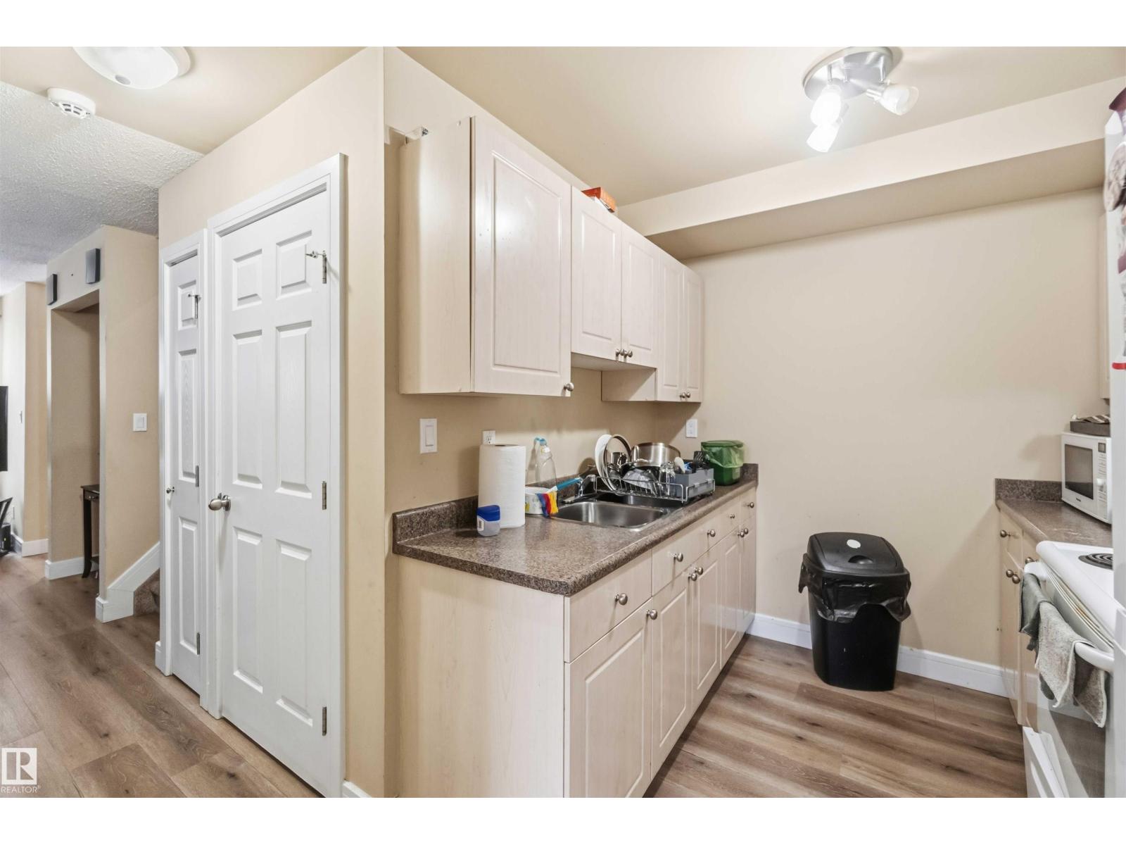 17118 108 ST NW - 11