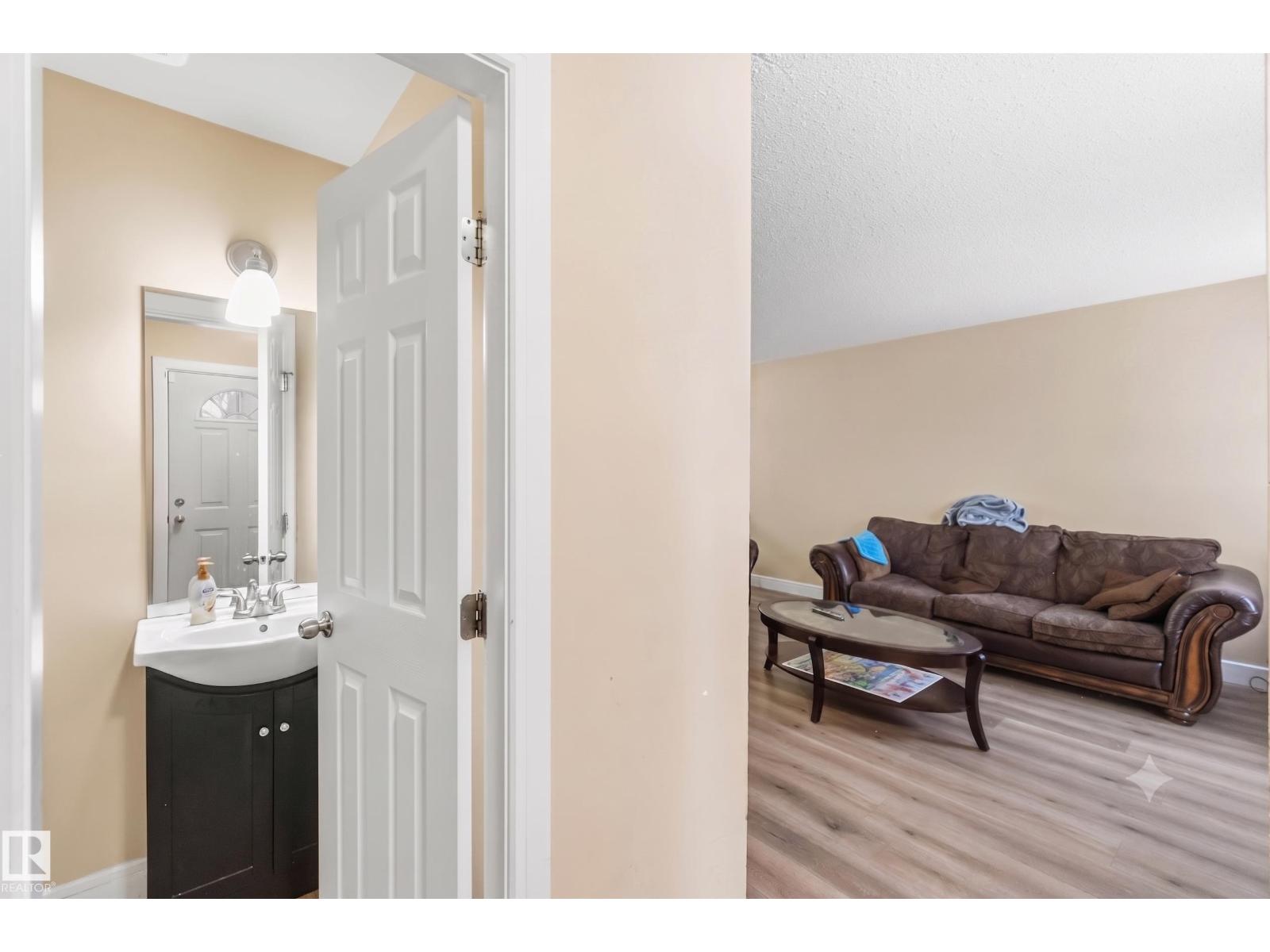 17118 108 ST NW - 4