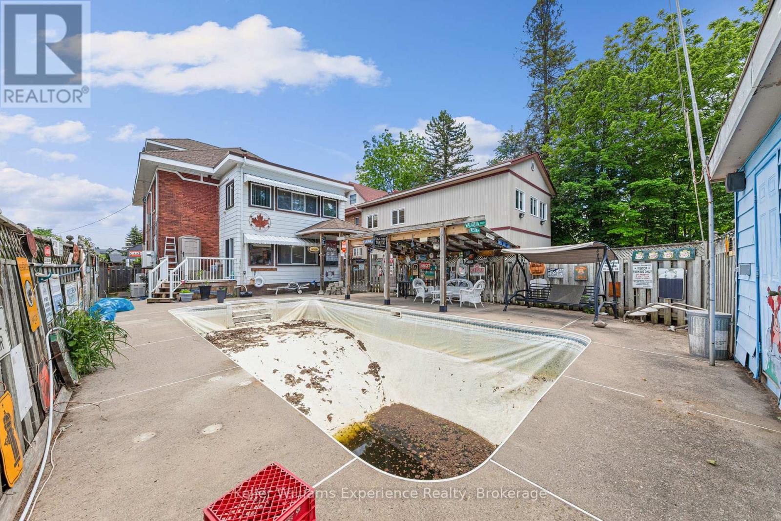 390 KING STREET - 20