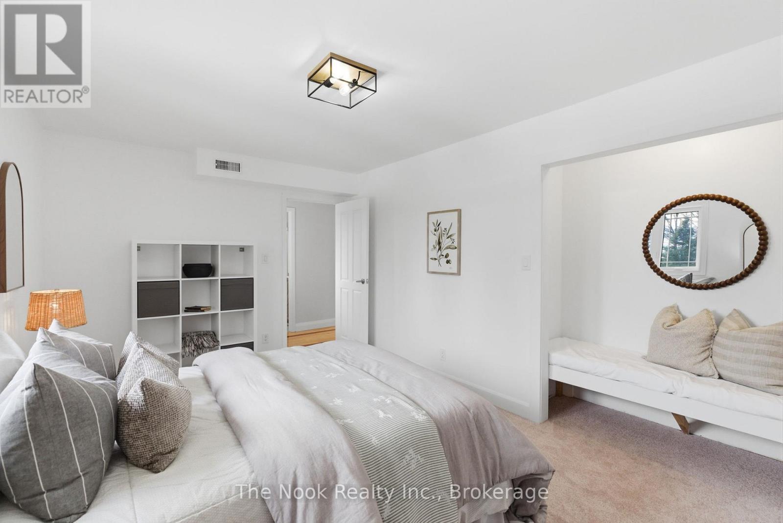 15 HILLSIDE DRIVE - 25