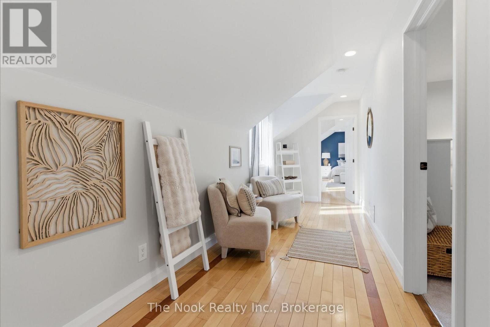 15 HILLSIDE DRIVE - 27