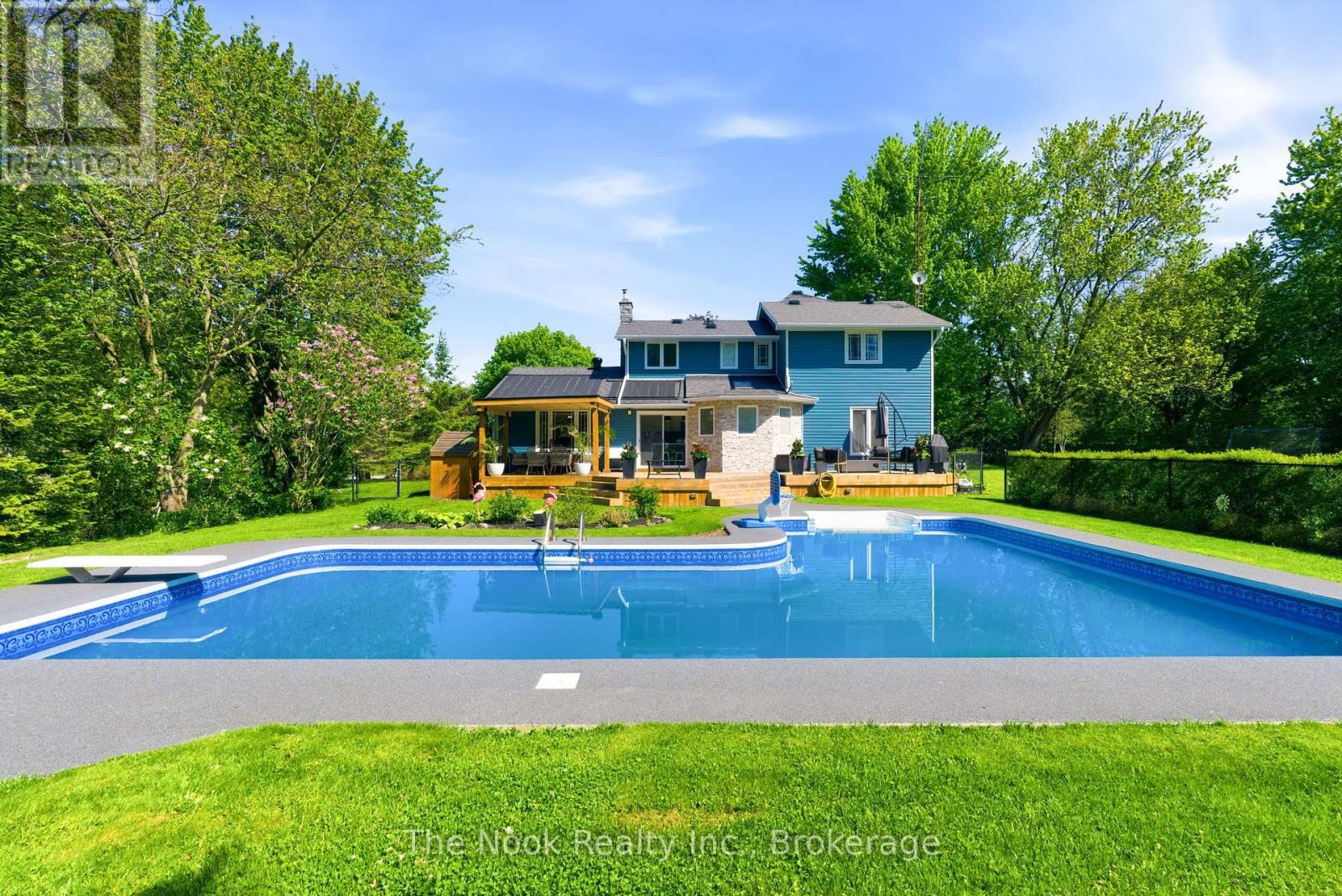 15 HILLSIDE DRIVE - 45