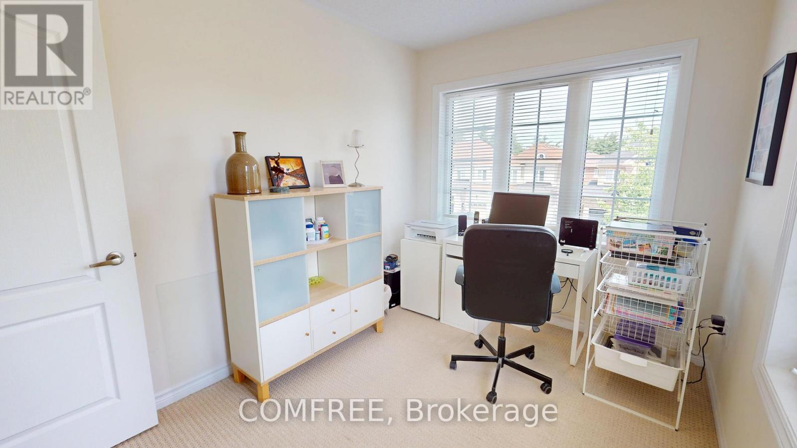 16 RIDGEGATE CRESCENT - 24