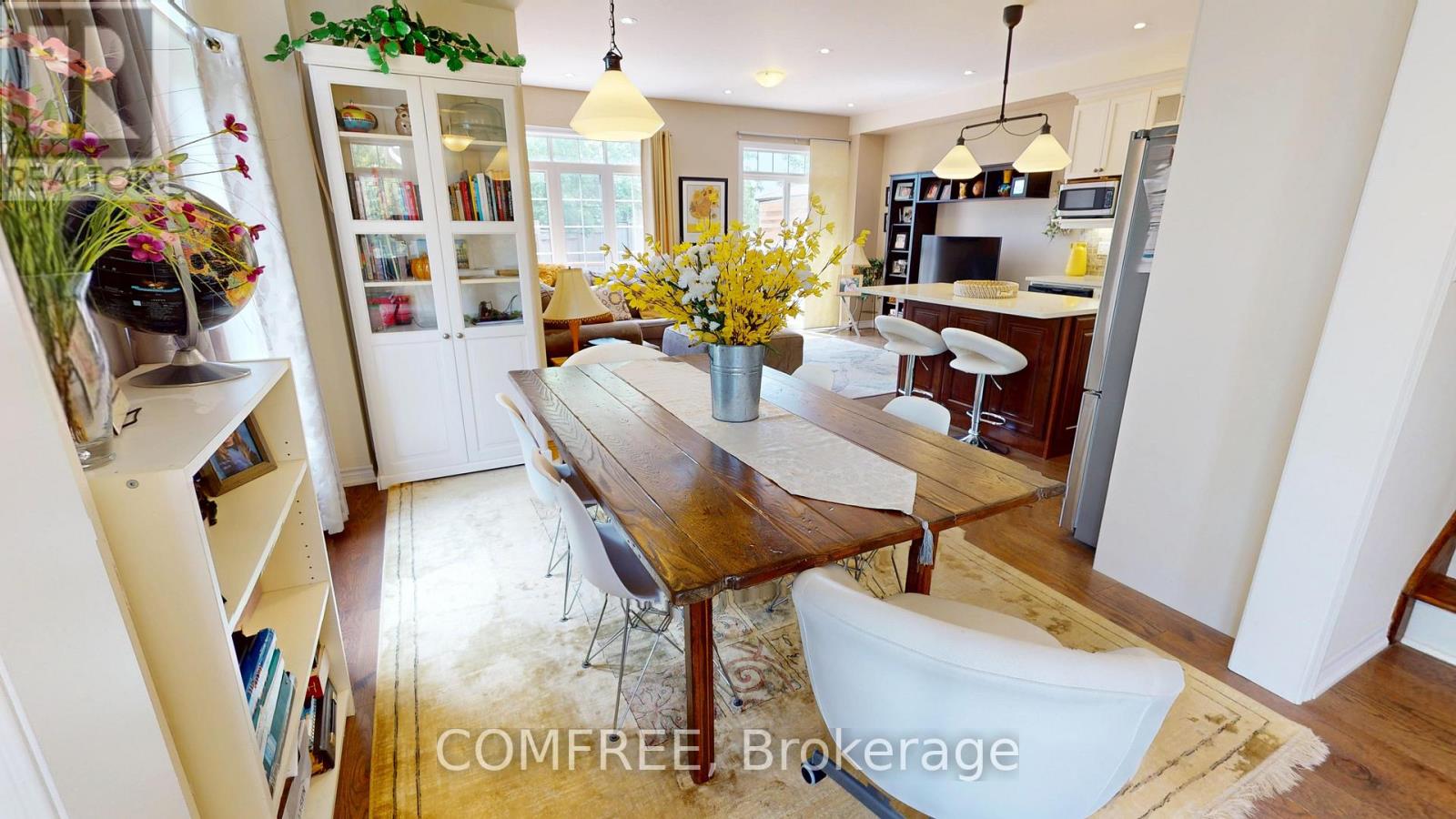 16 RIDGEGATE CRESCENT - 8