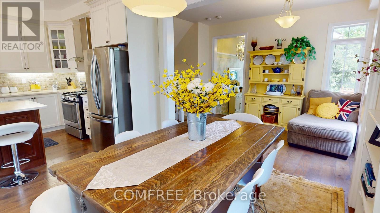 16 RIDGEGATE CRESCENT - 9