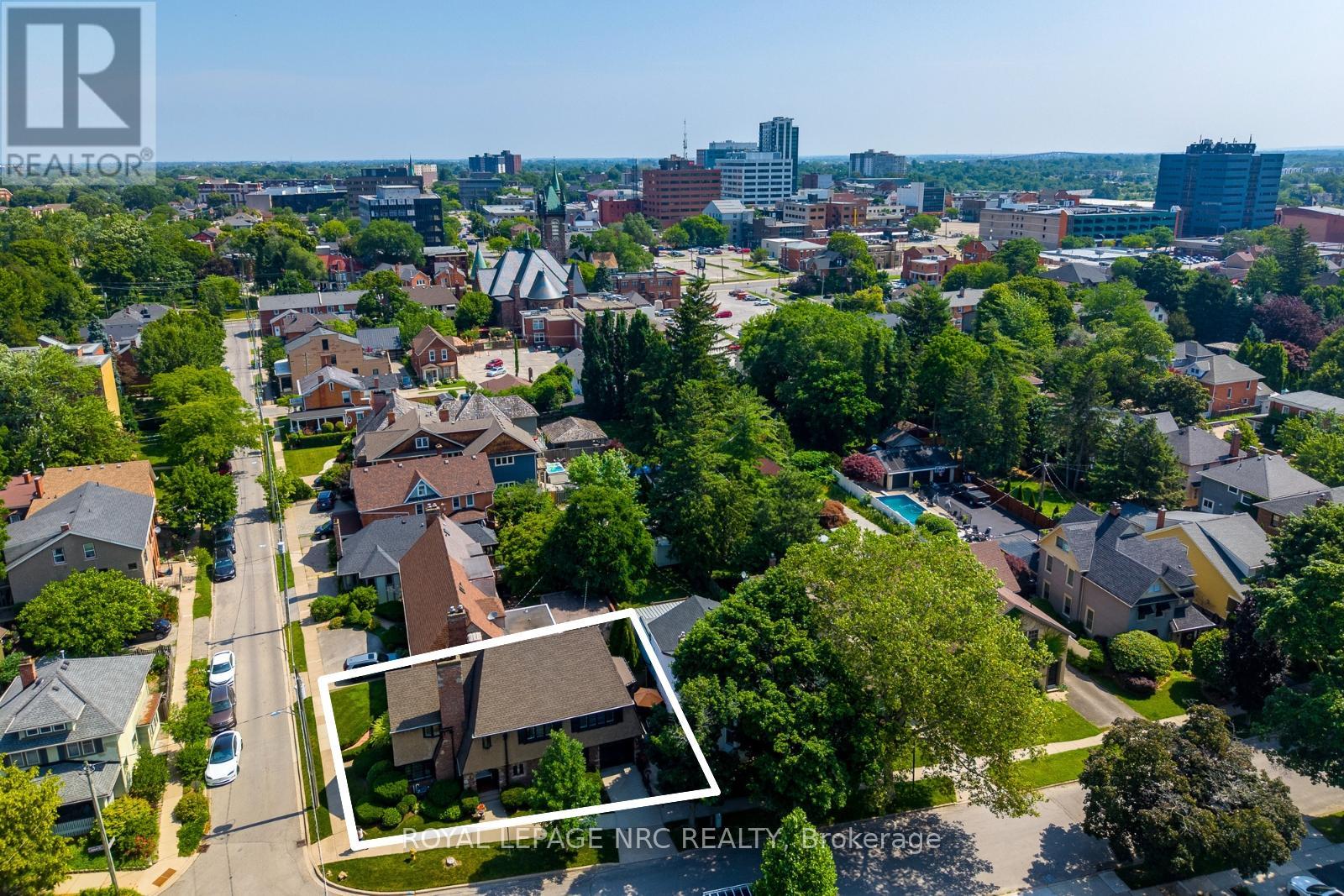 52 YATES STREET - 39