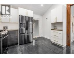 111 Horbury Rd, Cumberland, BC V0R1S0 Photo 17