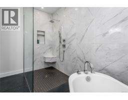 111 Horbury Rd, Cumberland, BC V0R1S0 Photo 24