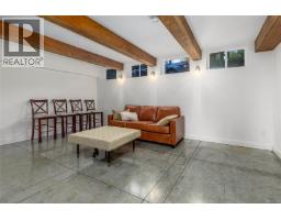 111 Horbury Rd, Cumberland, BC V0R1S0 Photo 32