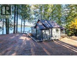111 Horbury Rd, Cumberland, BC V0R1S0 Photo 41
