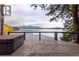 111 Horbury Rd, Cumberland, BC V0R1S0 Photo 51