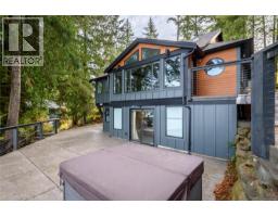 111 Horbury Rd, Cumberland, BC V0R1S0 Photo 52