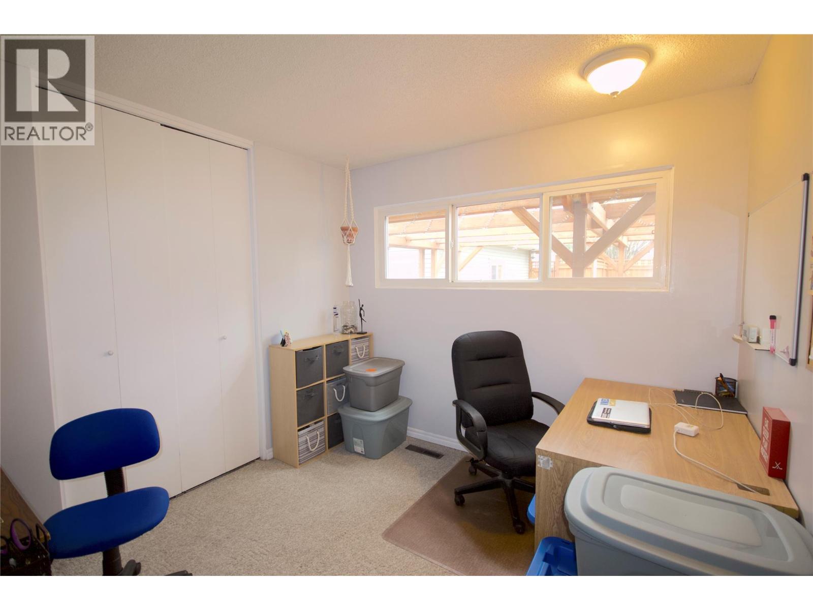 1316 92 Avenue - 11