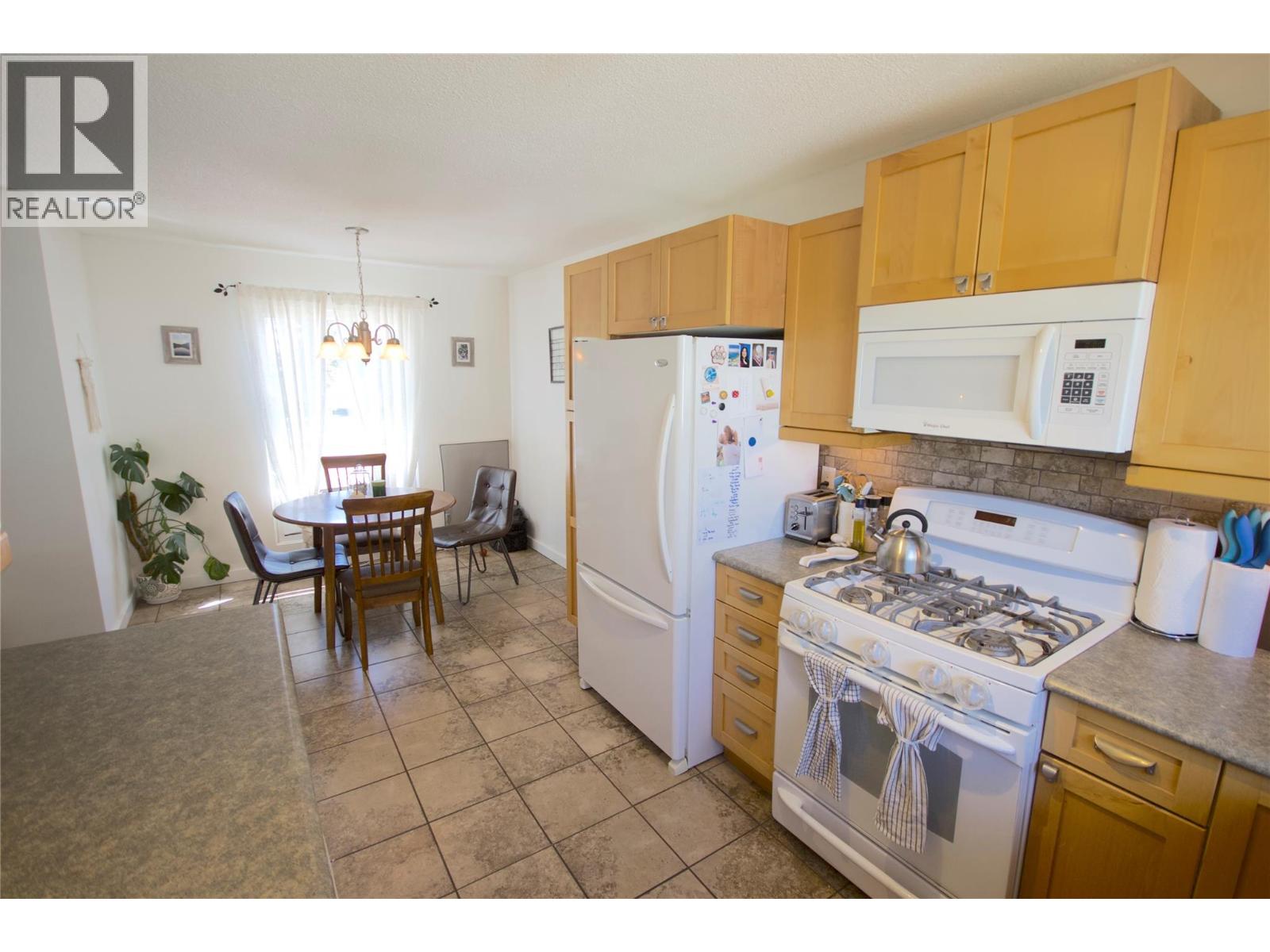 1316 92 Avenue - 4