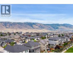 Kitchen - 2064 Galore Crescent, Kamloops, BC V2E0A7 Photo 18
