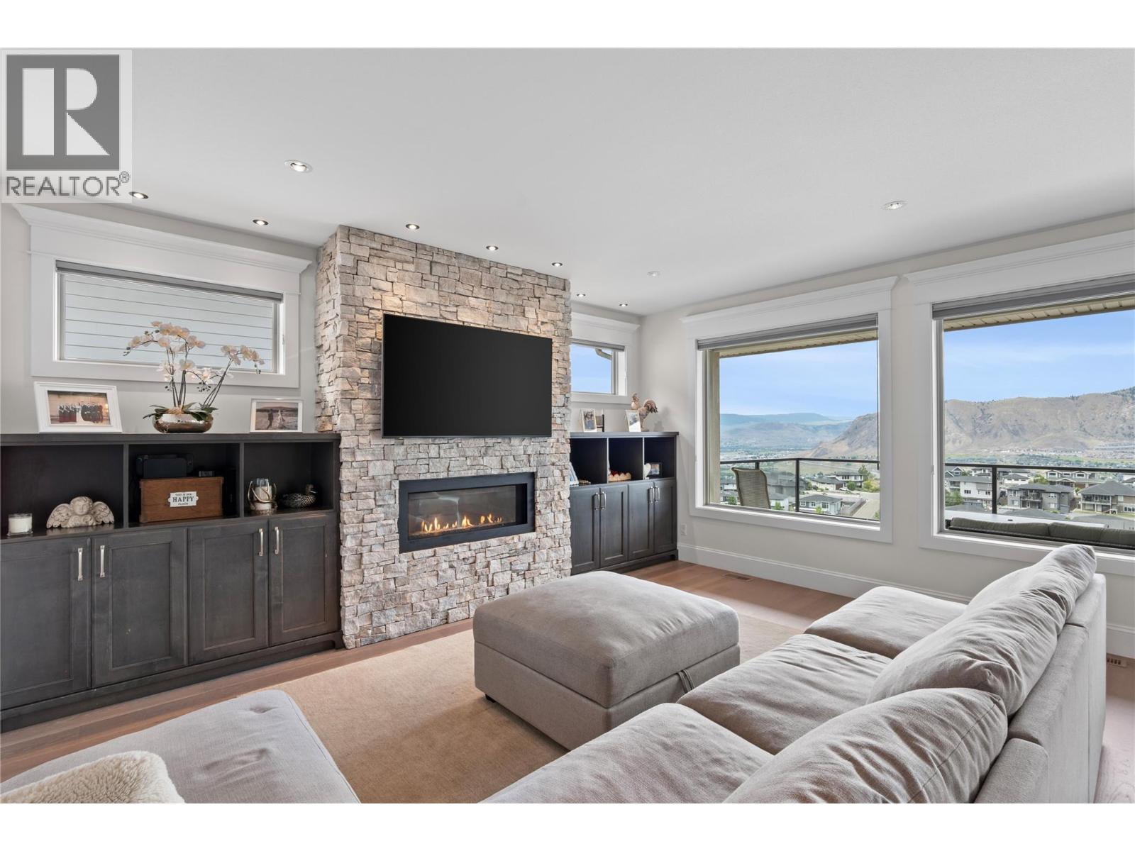2064 Galore Crescent - 9