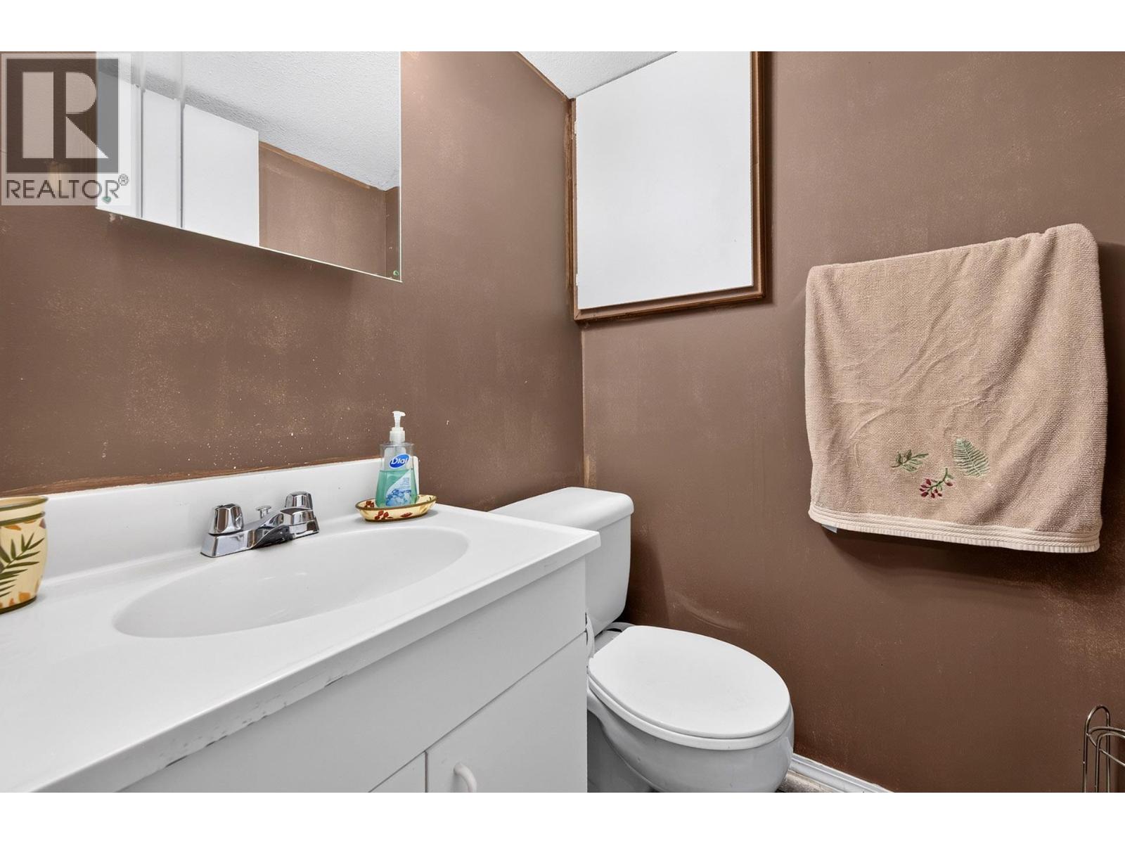 #53 2568 Sandpiper Drive - 25