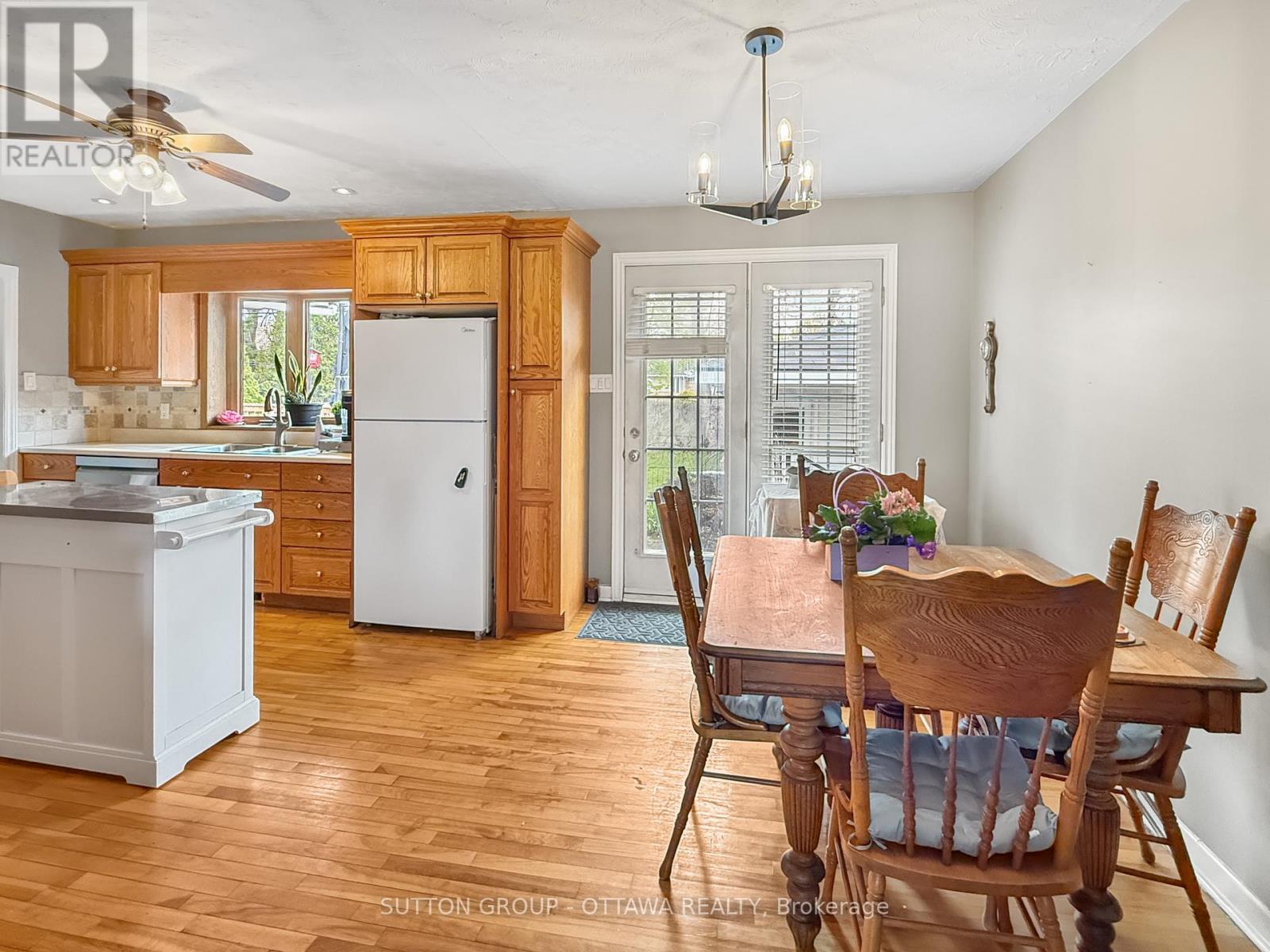 412 LEITCH DRIVE - 15
