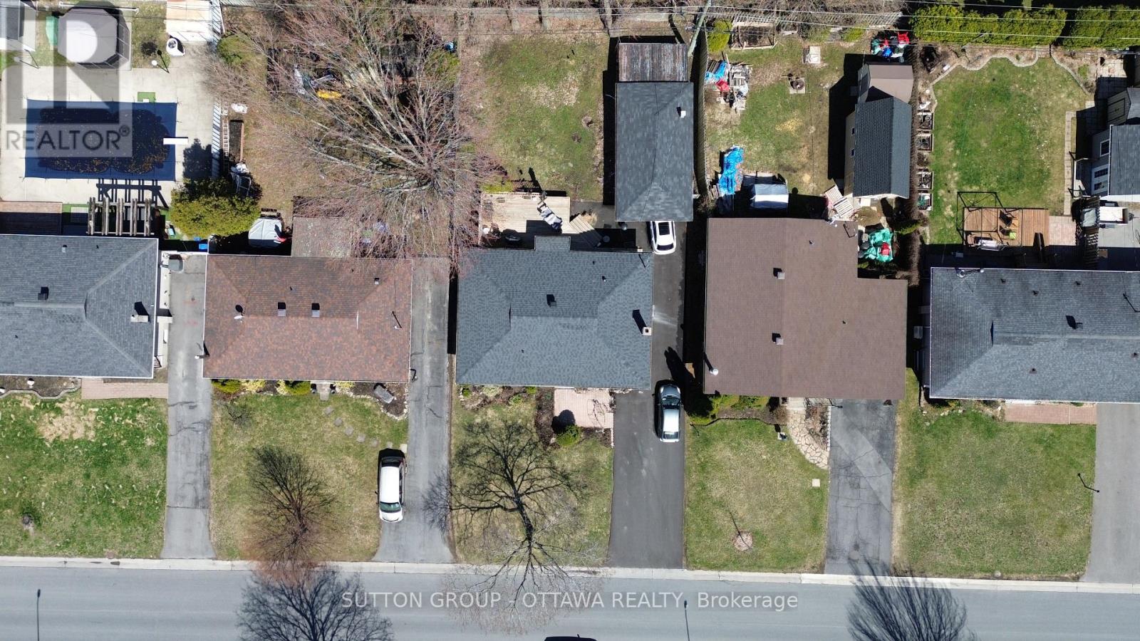 412 LEITCH DRIVE - 41