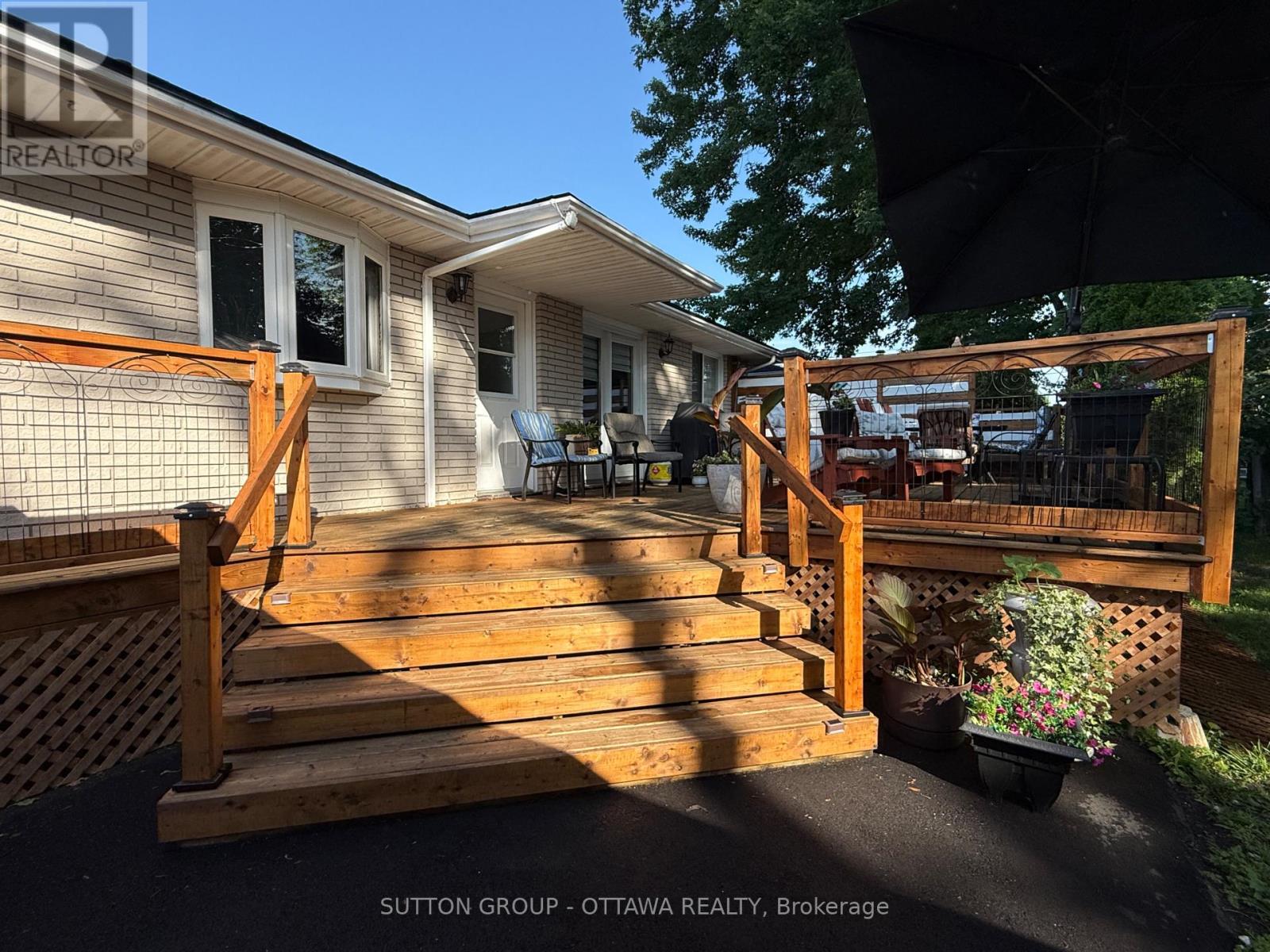 412 LEITCH DRIVE - 8