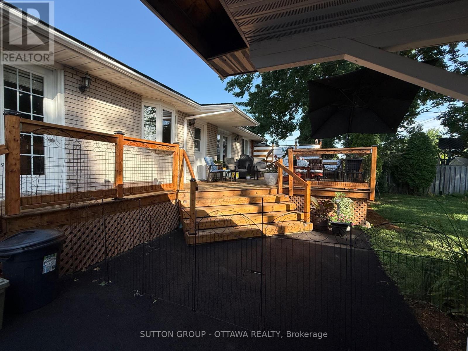 412 LEITCH DRIVE - 9