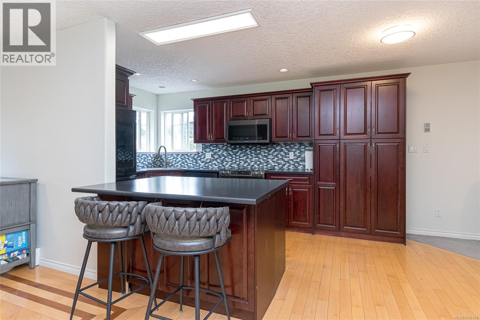 2333 Selwyn Rd - 13