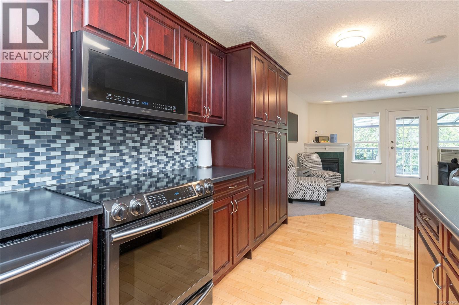 2333 Selwyn Rd - 15
