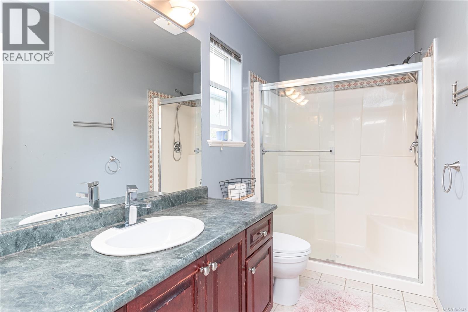 2333 Selwyn Rd, Langford