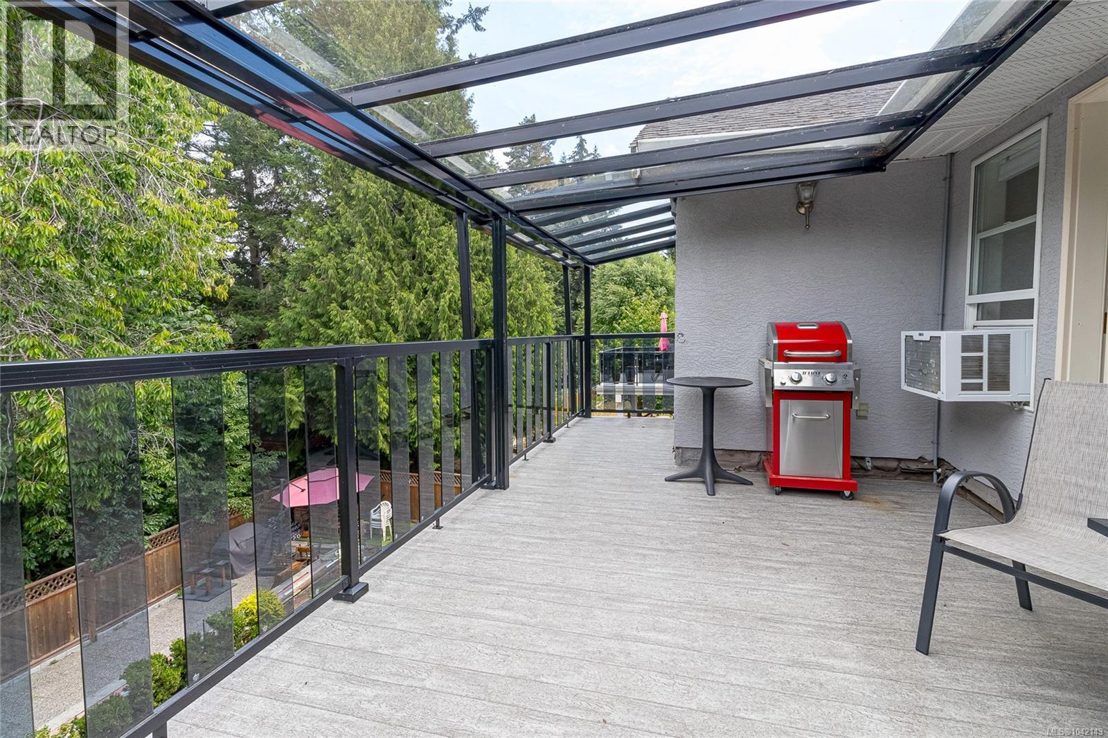 2333 Selwyn Rd, Langford