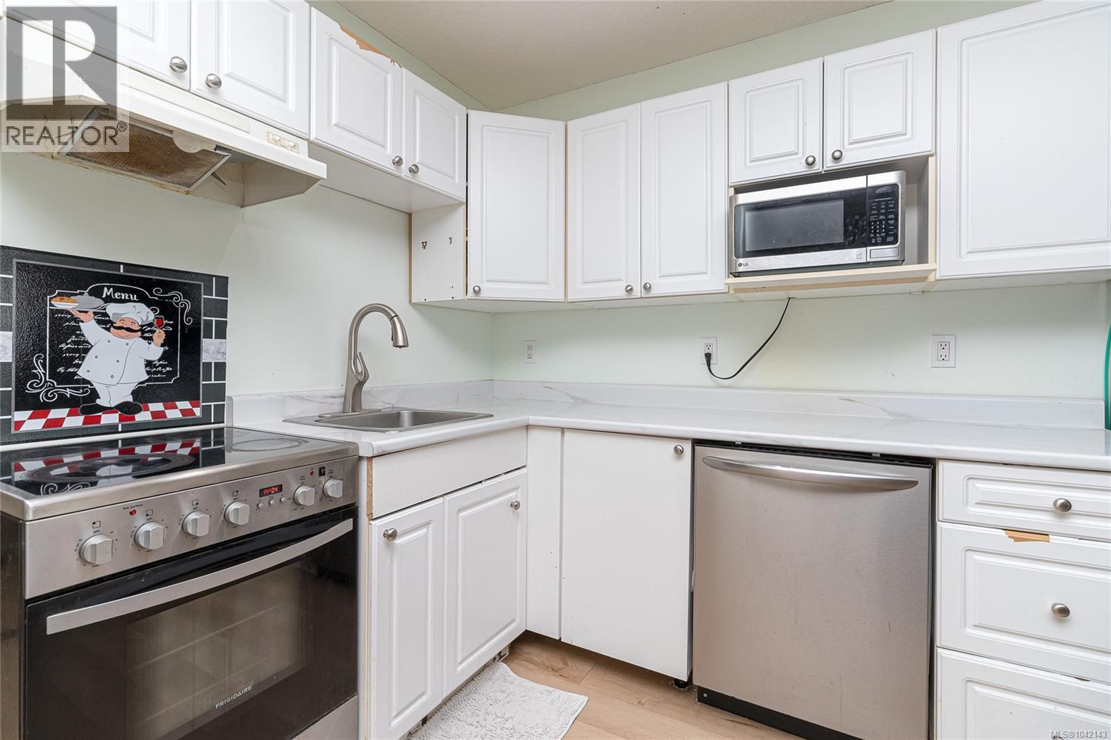 2333 Selwyn Rd - 40