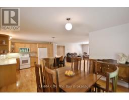 4 Anthony Street, Wasaga Beach, ON L9Z2N4 Photo 18