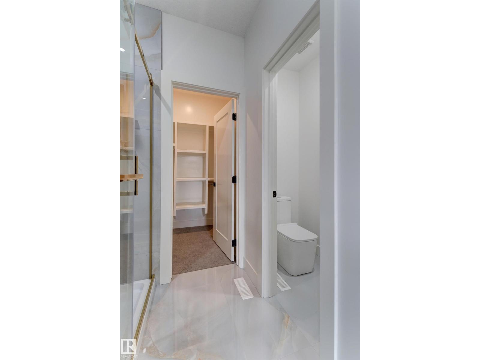 4727 17 AV SW - 29