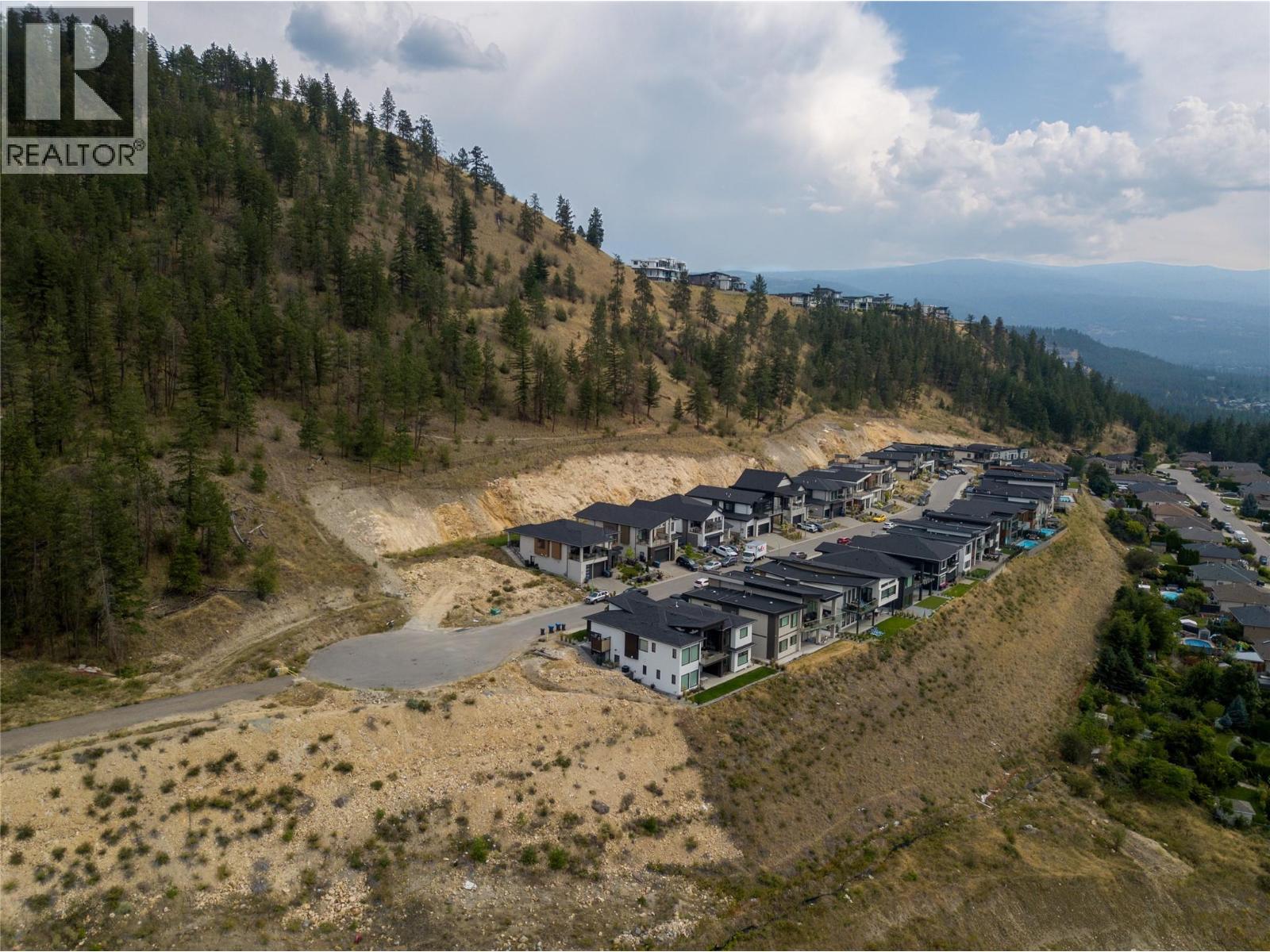  1253 Lone Pine Drive, Kelowna