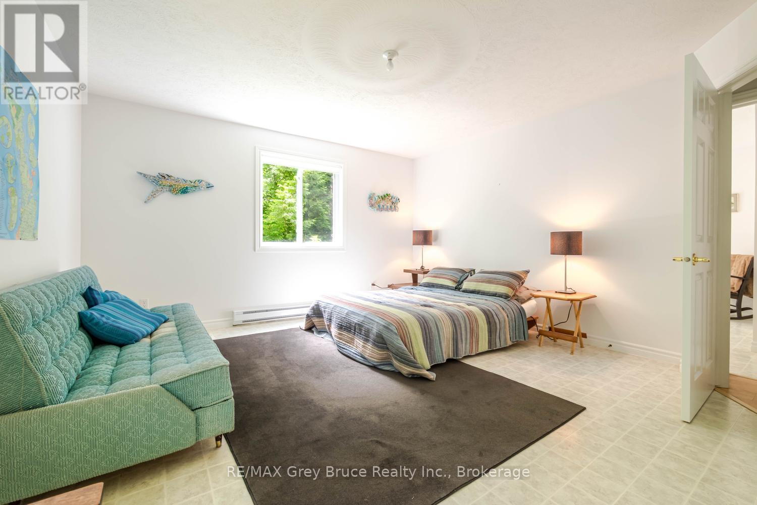550 HURON ROAD N - 10