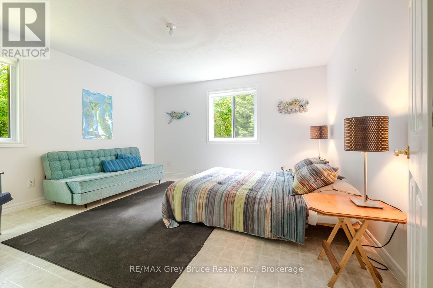 550 HURON ROAD N - 11