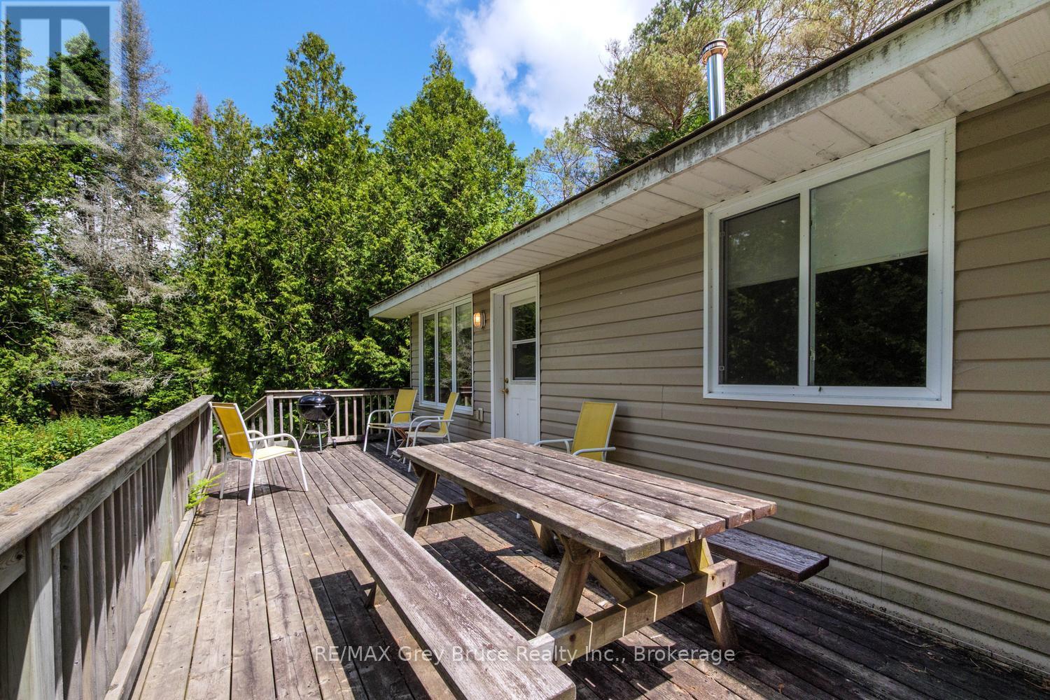 550 HURON ROAD N - 16