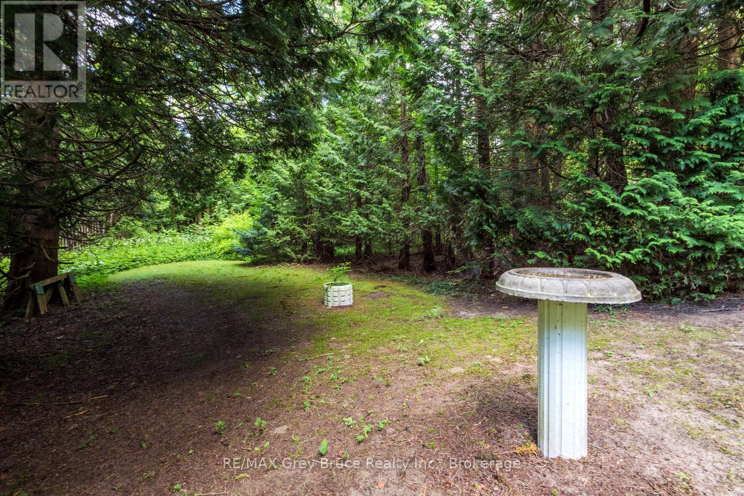 550 HURON ROAD N - 24