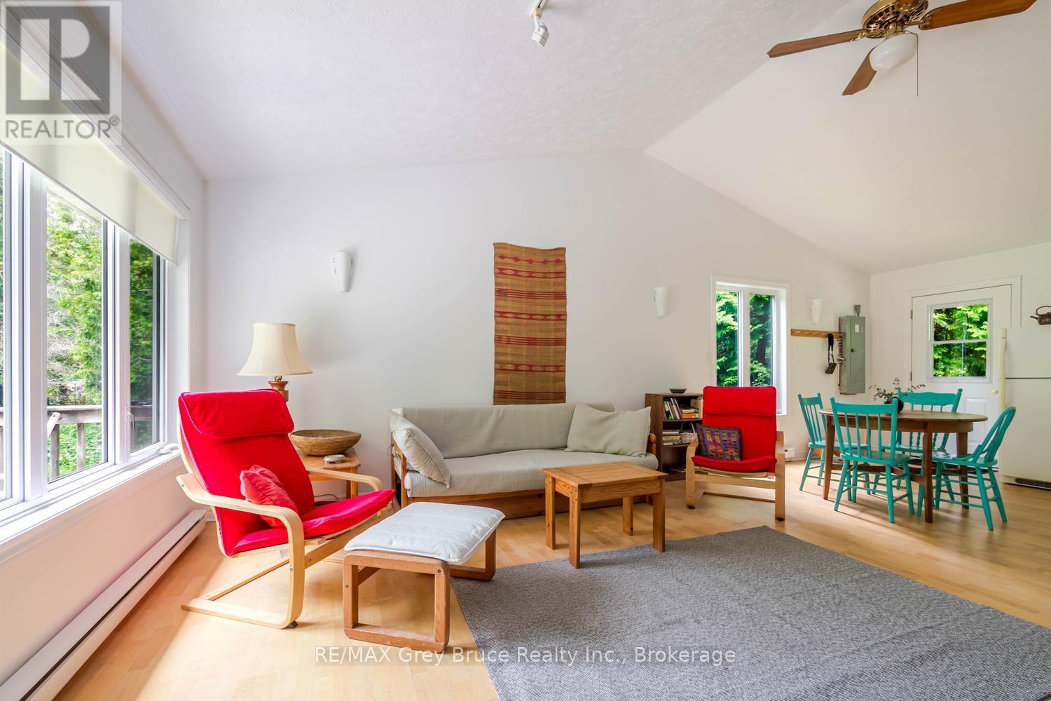 550 HURON ROAD N - 6