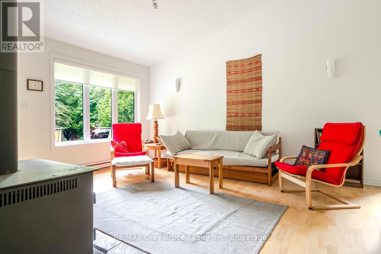 550 HURON ROAD N - 7