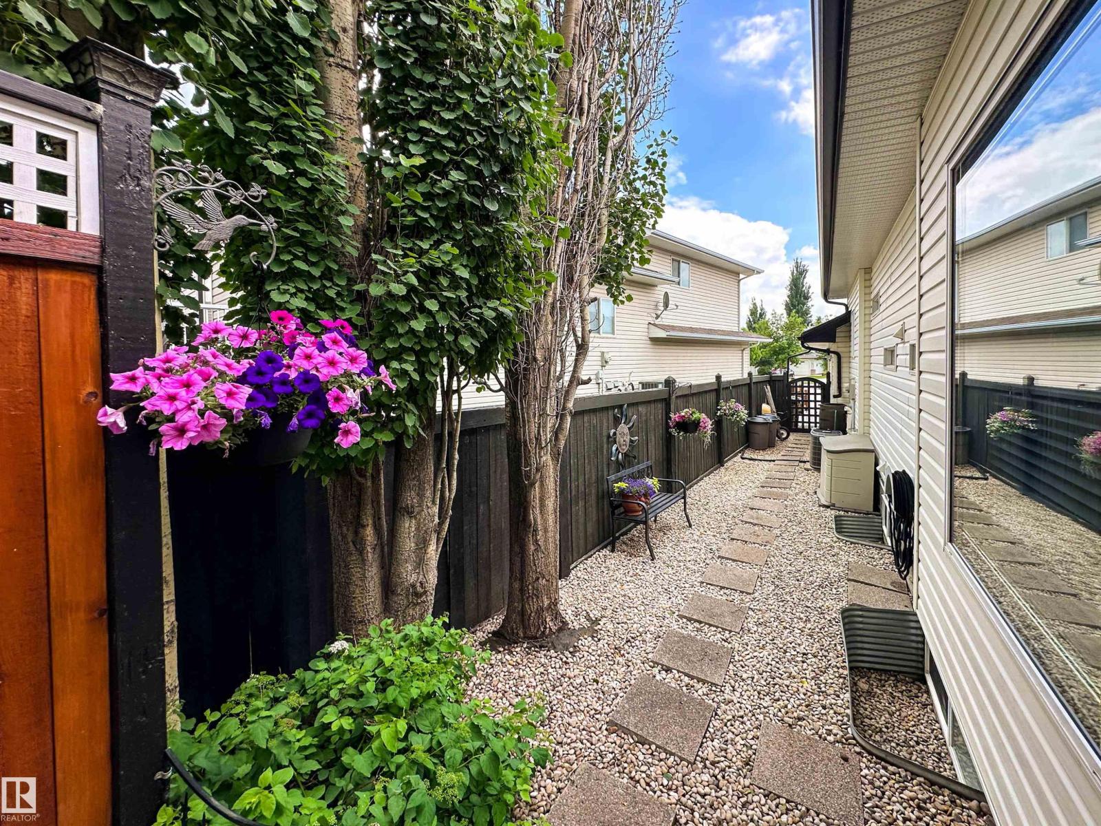 45 OSBORNE CL — photo 51