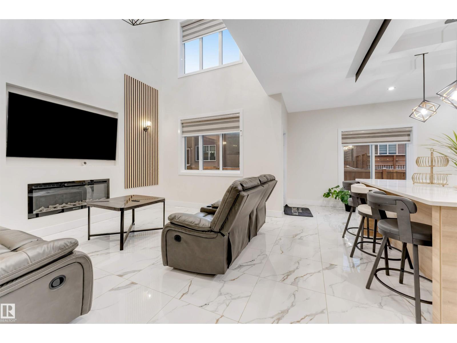 16916 47 ST NW - 10